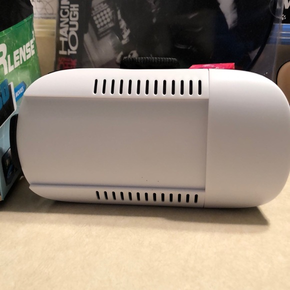 Virtual Reality Viewer - Picture 3 of 5